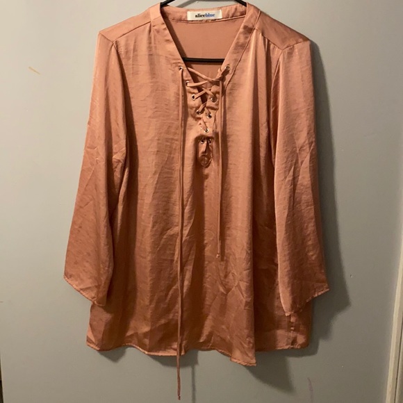 Shirt - Picture 1 of 5